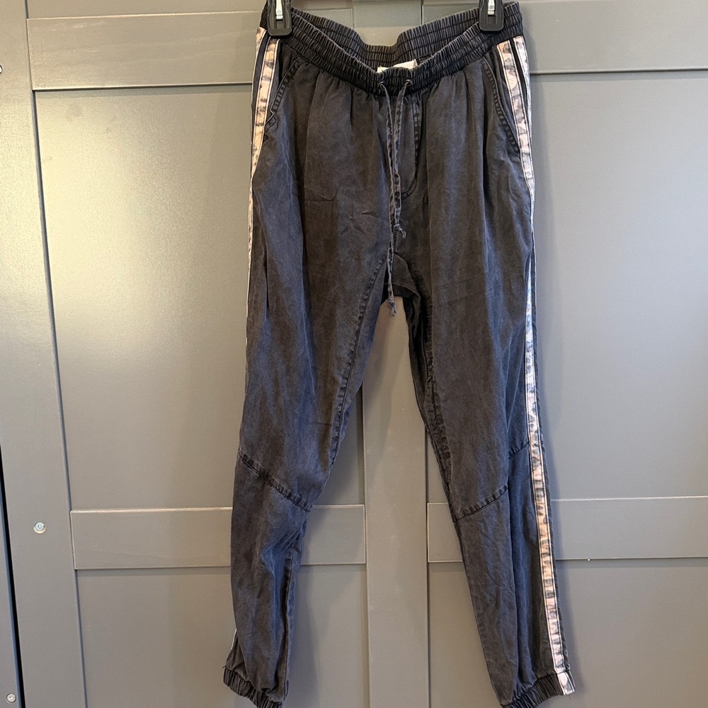 Vintage Havana Cropped Pants with Cheetah Stripes